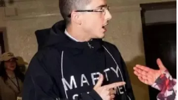 Marty Supreme Veste noire de Marty (Timothée Chalamet) dans Marty Supreme