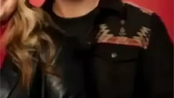 Chaqueta negra usada por Kollin Bailey en The Voice S28