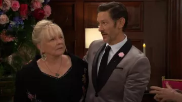 Paisley & Gray Regent Slim Fit Shawl Lapel Tuxedo Jacket worn by Daniel Romalotti (Michael Graziadei) as seen in The Young and the Restless on November 21, 2025