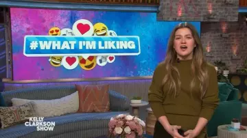 Zara Asymmetric Knit Sweater worn by Kelly Clarkson as seen in The Kelly Clarkson Show on  November 26, 2025