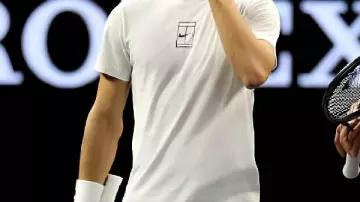 White T-Shirt worn by Carlos Alcaraz in Carlos Alcaraz: A mi manera | Tráiler oficial | Netflix España