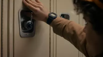 Casio G-SHOCK 5700 Series DW-5750UE-1JF Men's Battery-Powered Digital Watch, Black, Authentic Japanese Product of Dustin Henderson (Gaten Matarazzo) in Stranger Things (S05E01)