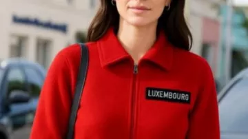 Veste en polaire du Luxembourg en rouge