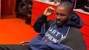 Frank Ocean Marty Supreme veste bleue portée par (Frank Ocean) dans Marty Supreme