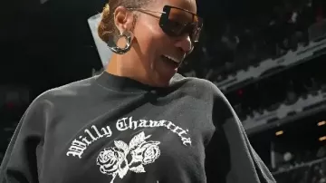 Queen Latifah Philadelphia 76ers vs Brooklyn Nets Sudadera en Nunca se lavó la ???? frente