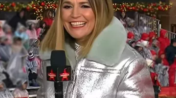 Chaqueta metálica de Shearling del Desfile del Desfile de Gracias de Macy's en Savannah
