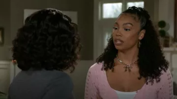 Edición abierta Collar colgante con lazo que lleva Chelsea Hamilton (RhonniRose Mantilla) como se ve en Más allá de las puertas (S01E176)