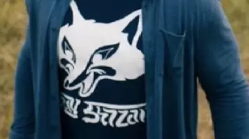 T-shirt graphique Peacemaker John Cena Fox porté par Christopher Smith / Peacemaker (John Cena) dans Peacemaker