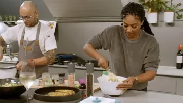 Feines Damen Sweater Frottee worn by Tiffany Haddish as seen in Tiffany Haddish Goes Off (S01E02)