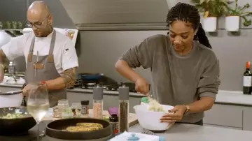 Feines Damen Sweater Frottee worn by Tiffany Haddish as seen in Tiffany Haddish Goes Off (S01E02)