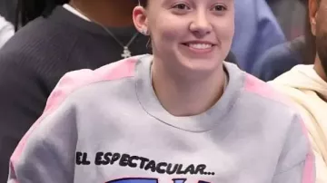 Paige Bueckers New Orleans Pelicans v Dallas Mavericks Sweatshirt