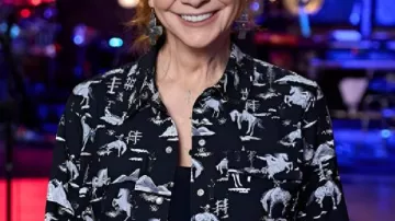 The Voice Season 28 Reba McEntire Cowboy Print Shirt worn by (Reba McEntire) in The Voice