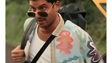 Return to Paradise S02 Printed Button Down Shirt worn by Glenn Strong (Tai Hara) as seen in Return to Paradise (S02)