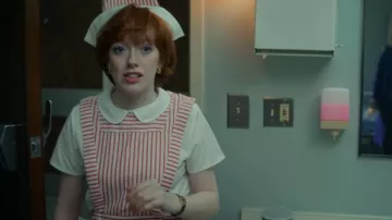 Montre-bracelet Casio LA670WEMB-1, Casio Digital pas chère, type bracelet porté par Vickie (Amybeth McNulty) dans Stranger Things (S05E02)