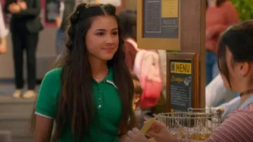 Polo de punto de punto de Maje Pointelle usado por Posey (Lumi Pollack) como se ve en Electric Bloom (S01E13)