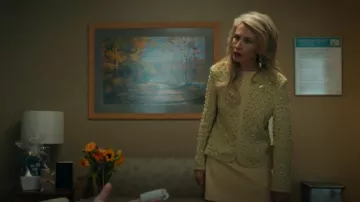 Cardigan Zara Jewel porté par Tricia (Wynn Everett) tel que vu dans Chad Powers (S01E06)