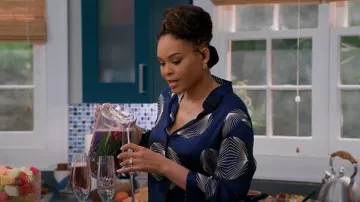 Camisa estampada de la colección Zara Zw llevada por Janine Payne (Demetria McKinney) vista en House of Payne (S14E14)