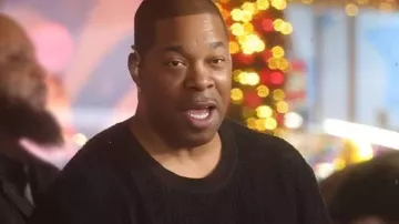 Busta Rhymes 2025 Macy’s Thanksgiving Day Parade Sweatshirt worn by Busta Rhymes in Macy's Thanksgiving Day Parade LIVE: Macy's Parade 2025 in New York City | Thanksgiving 2025 | N18G