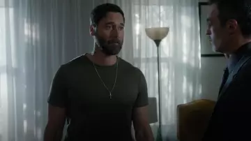 T-shirt lounge Logo icône de Ralph Lauren en vert porté par Matt Riley (Ryan Eggold) tel que vu dans Law & Order (S25E06)