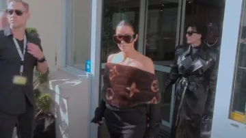 Phoebe Philo Bombe Sunglasses worn by Kim Kardashian as seen in The Kardashians (S07E07)
