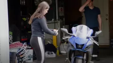 Leggings Puma T7 femme taille moyenne portés par Julia Trubkina tels que vus dans 90 Day Fiancé : Heureux pour toujours ? (S09E18)