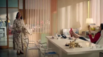 Mansur Gavriel Dream Ballet Flats worn by Molly Novak (Maya Rudolph) as seen in Loot (S03E09)