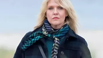 Shetland Temporada 10 Ruth Calder Abrigo de lana tartán llevado por (Ashley Jensen) en Shetland