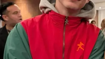 Timothée Chalamet Marty Supreme Christmas Jacket of Marty (Timothée Chalamet) in Marty Supreme