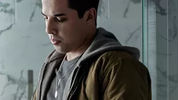 Mayor Of Kingstown S4 Derek Rivera Quilted Bomber Jacket worn by (Derek Rivera) in Mayor of Kingstown (S04)