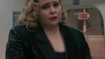 Twelve Dates ‘Til Christmas Mae Whitman Black Blazer worn by Kate (Mae Whitman) as seen in Twelve Dates 'Til Christmas