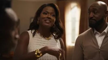 Alexis Bittar Liquid Lucite Pillow Link Necklace worn by Vivian Banks (Cassandra Freeman) as seen in Bel-Air (S04E07)