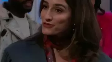 Au-delà des portes 2025 Veston de robe à franges Ashley Morgan tel que vu dans Au-delà des portes (S01)