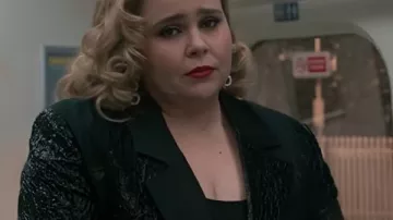 Twelve Dates ‘Til Christmas S01 Mae Whitman Black Blazer worn by Kate (Mae Whitman) as seen in Twelve Dates 'Til Christmas (S01)