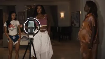 Lafayette 148 New York Riverside Silk Pants worn by Vivian Banks (Cassandra Freeman) as seen in Bel-Air (S04E07)