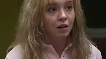 CHRISTY Sydney Sweeney Polo rose porté par Christy Martin (Sydney Sweeney) tel que vu dans Christy