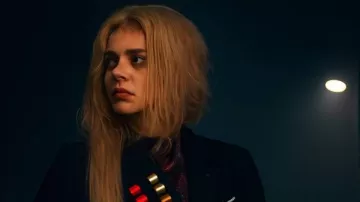 Ready or Not 2 Samara Weaving Black Blazer worn by Grace MacCaulley (Samara Weaving) in Ready or Not: Here I Come