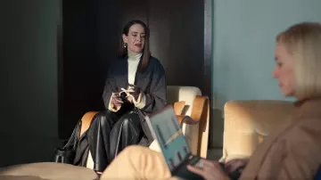 Prada Buckle Leather Tote Bag worn by Carrington Lane (Sarah Paulson) as seen in All's Fair (S01E09)