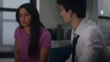 Gap Shrunken T-Shirt worn by Aria (Sydney Agudong) as seen in Ripple (S01E04)