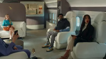 Puma Rs Trck Explore les baskets lacées portées par Howard (Ron Funches) telles que vues dans Loot (S03E10)