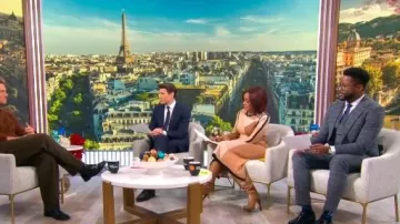 Toccin Nora Colorblocked Knit Midi-Dress worn by Gayle King as seen in CBS Mornings on  December 9, 2025