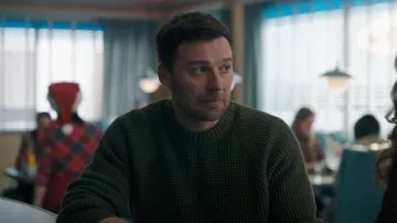 Jersey de algodón Banana Republic Vicente llevado por Sam Wellner (Peter Mooney) visto en Mutletoe Murders (S02E03)