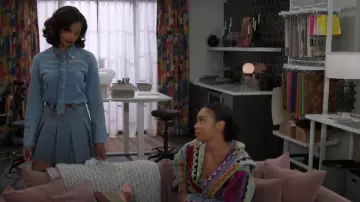 Mango Denim Shirt with Bow worn by Kat Richardson (Colby Muhammad) in Beyond the Gates (S01E186)