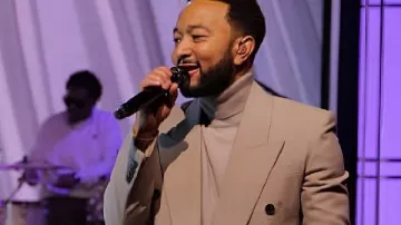 Jimmy Kimmel Live! John Legend Beige Blazer as seen in Jimmy Kimmel Live!