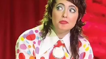 Sarah Squirm Live + In The Flesh Sarah Sherman Polka Dot Shirt in Sarah Squirm: Live + In the Flesh | Official Trailer | HBO Max