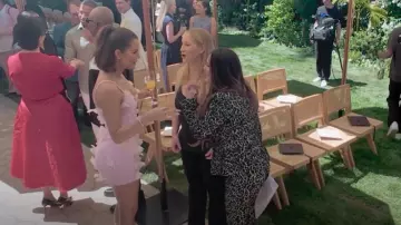 Coperni Butterfly Appliqué Mini Vestido de buceo llevado por Khloé Kardashian visto en The Kardashians (S07E08)