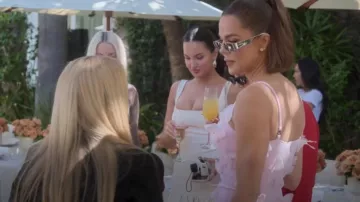 Saint Laurent Eyewear SL 738 Gafas de sol usadas por Khloé Kardashian tal como se ve en The Kardashians (S07E08)