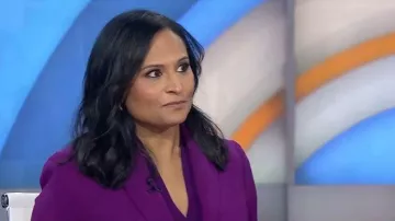 The Fold Caselle Sculpt Stretch Crepe Jacket worn by Kristen Welker as seen in Today on December 11, 2025