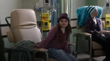 Gap Kids Shaker-Stitch Cropped Cardigan worn by Finn (Isabella Astbury) as seen in Ripple (S01E06)