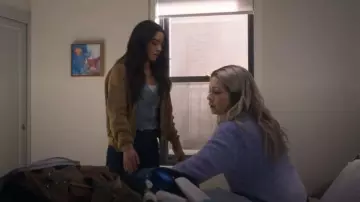 Denim Forum The '90s Mia Denim Vest worn by Aria (Sydney Agudong) as seen in Ripple (S01E08)