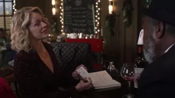 Sac d’ordinateur portable noir Aldo Chipper porté par Kate Wheeler tel que vu dans Ripple (S01E08)